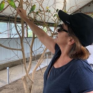 Meet your Posher, Suzanne